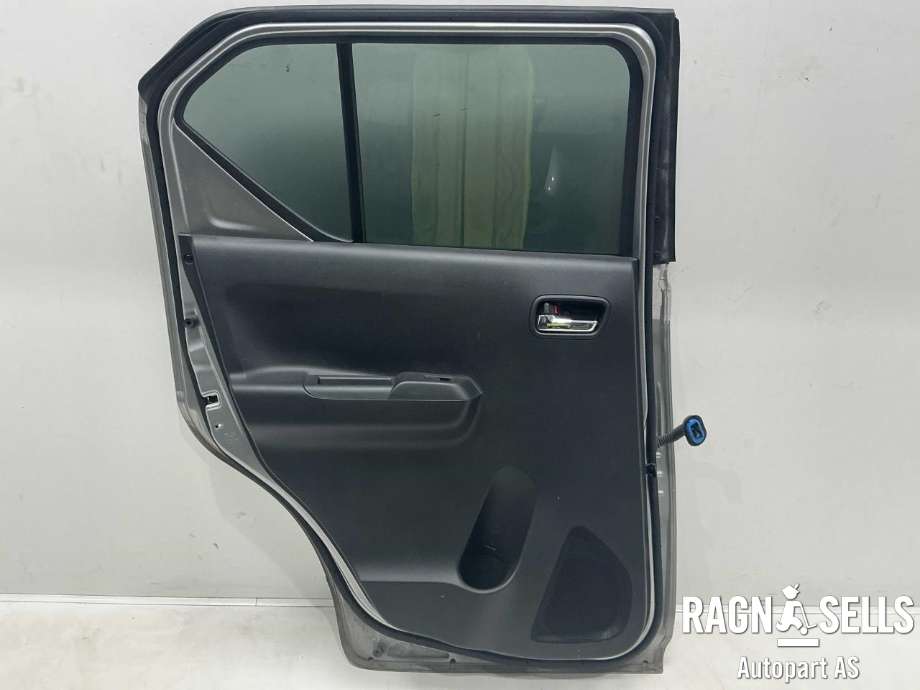 Dør venstre bak til Suzuki Ignis 2016-->> (Type II)  (68004-62R00-000|)