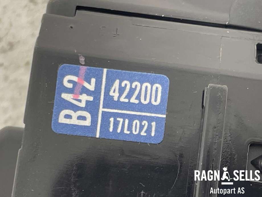 Bryter visker til Toyota RAV4 2019-->> (Type V) (8465242200|)