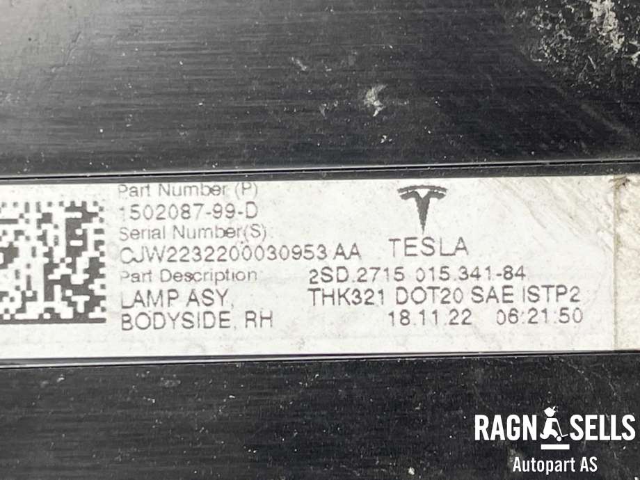 Baklykt høyre ytre til Tesla Model Y 2021-2024 (Type I)  (1502087-99-D|)