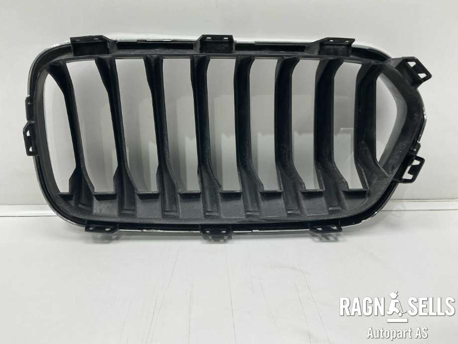Grill høyre til BMW X2 2018-->> (F39) (F39) (51 13 7 424 778|)