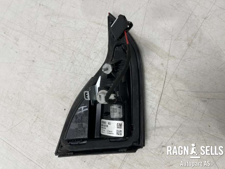 Baklykt høyre indre til Opel Zafira Tourer 2012-2018  (39043681|)