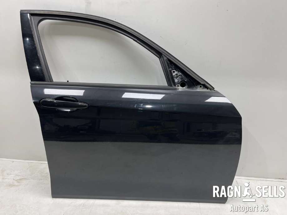 Dør høyre foran til BMW 1-Serie 2011-2015 (Fase 1) (F20/F21) (F20/F21) (41 00 7 284 512|)