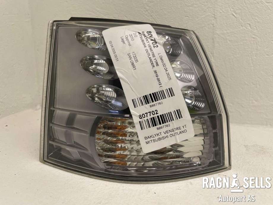 Baklykt venstre ytre til Mitsubishi Outlander 2010-2012 (Type II, Fase 2)  (8330A379|)