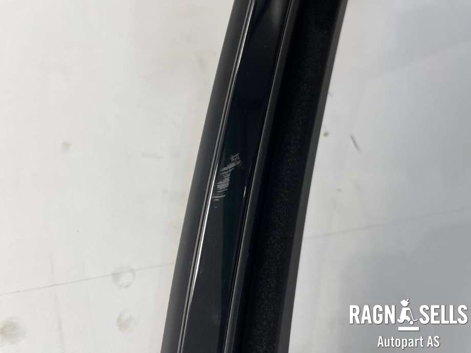 Dør høyre foran til Jaguar I-PACE 2018-->> (T4K1541|SAJ9D320124AA|)
