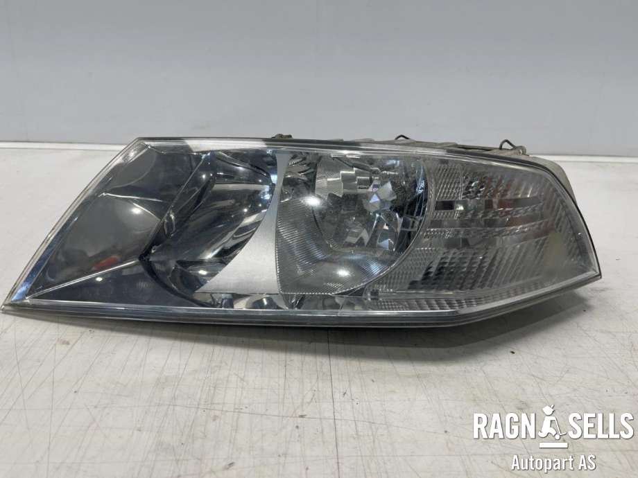 Frontlykt venstre halogen til Škoda Octavia 2005-2008 (Type II, Fase 1) (1Z1 941 017 P|)