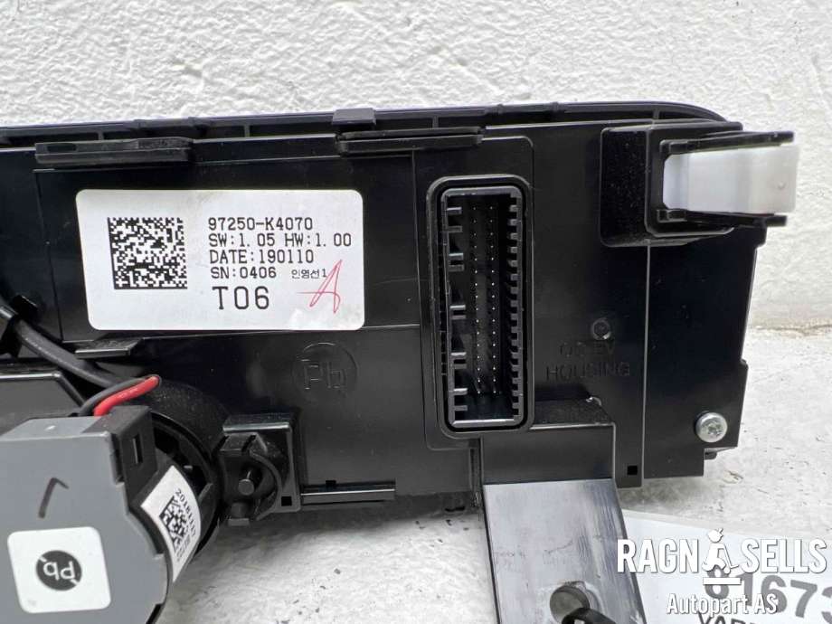 Varmeapparat betjening til Hyundai Kona 2017-2021 (Type I, Fase 1)  (97250K4070|97250K4070SPS|)