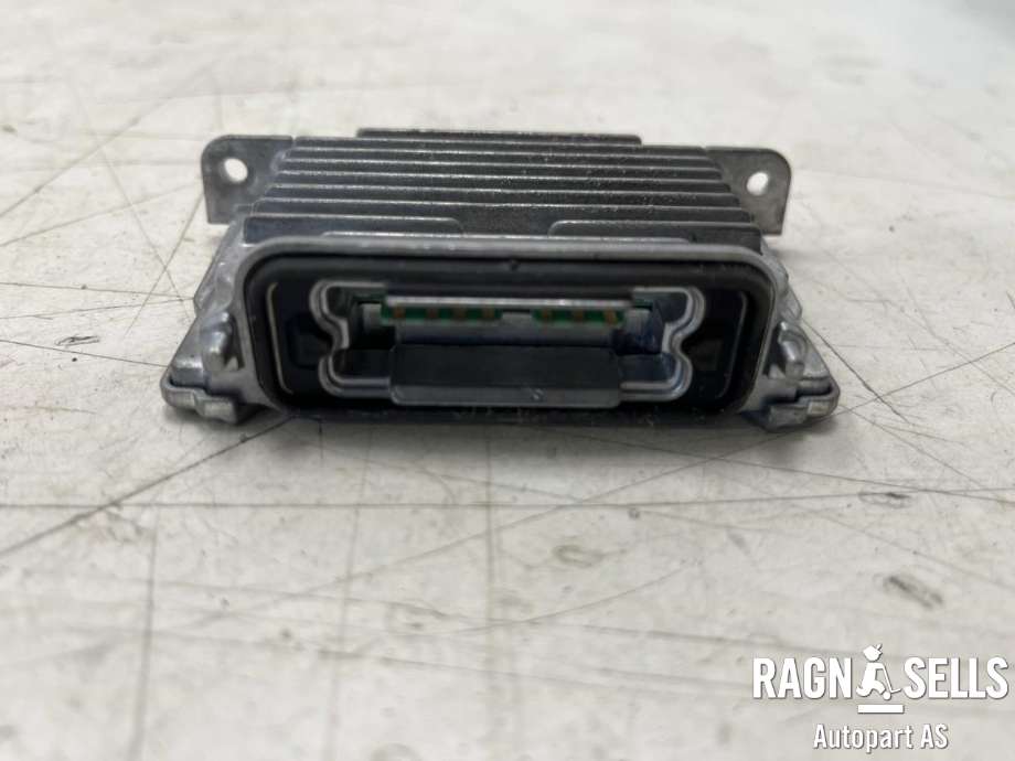 Styreenhet xenon/ballast til Ford C-Max 2010-2015 (Type II, Fase 1)  (89089352|)