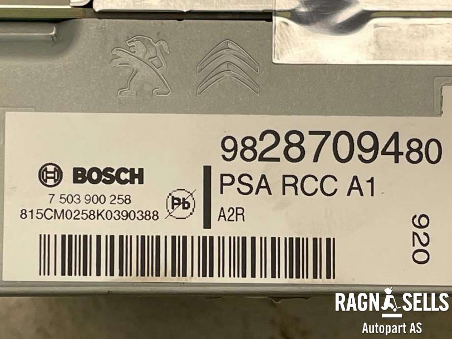 Bilstereo til Peugeot Partner 2019-->> (Type III)  (9828709480|16 314 834 80|)