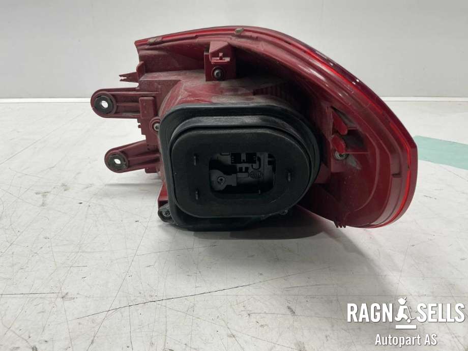 Baklykt venstre ytre til VW Tiguan 2011-2016 (Type I, Fase 2) (5N0 945 095 Q|)