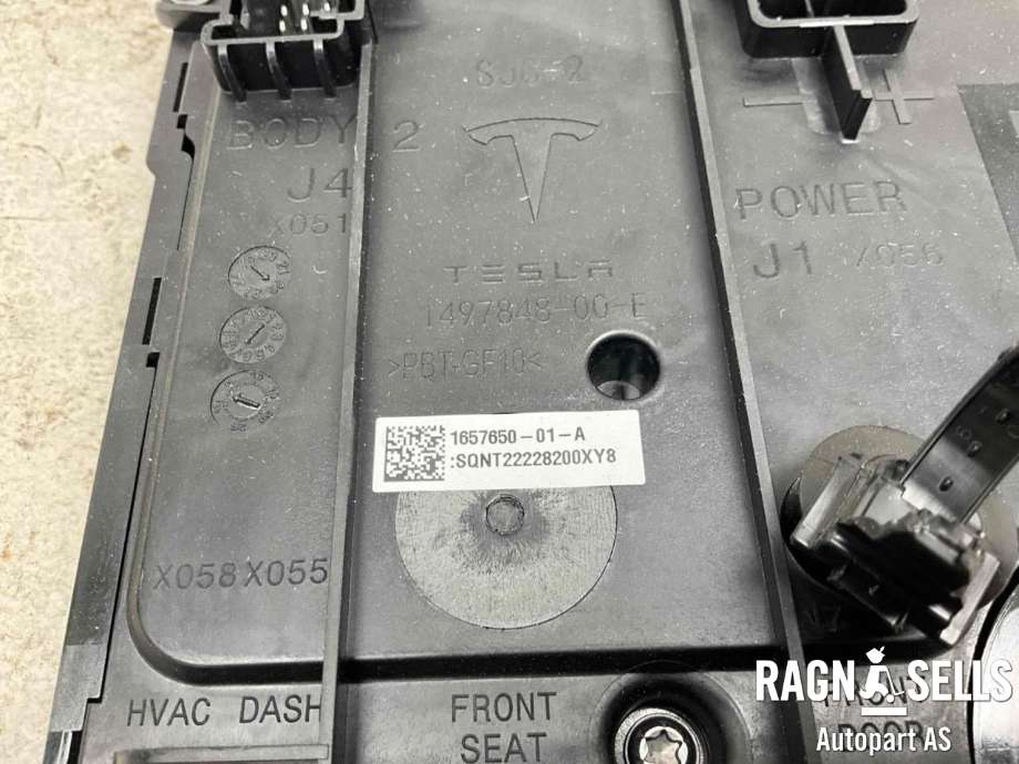 Styreenhet comfort (BCM) til Tesla Model Y 2021-2024 (Type I) (1657650-01-A|)