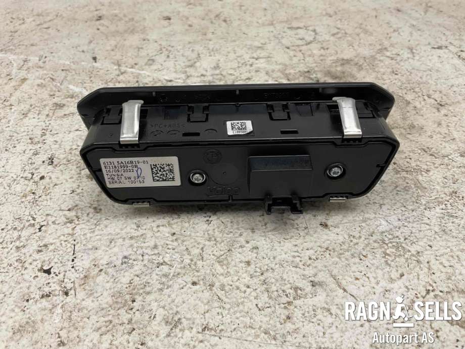 Bryter lys til BMW i4 2021-->> (G26) (G26) (61 31 5 A16 B19|)
