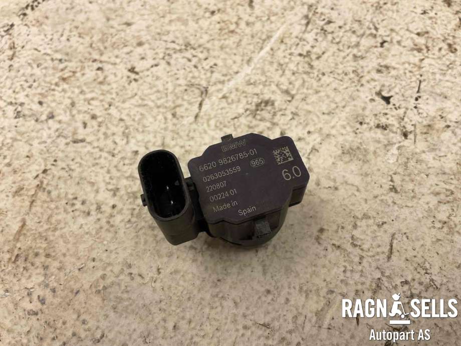 Parkeringssensor foran til BMW i4 2021-->> (G26) (G26) (66 20 9 826 785|)