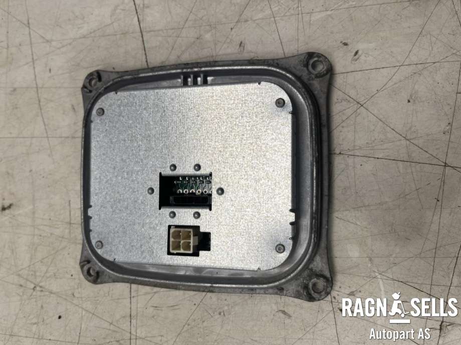 Styreenhet xenon/ballast til Audi A4 2007-2014 (Type IV) (B8) (B8) (8K0 907 472 A|)