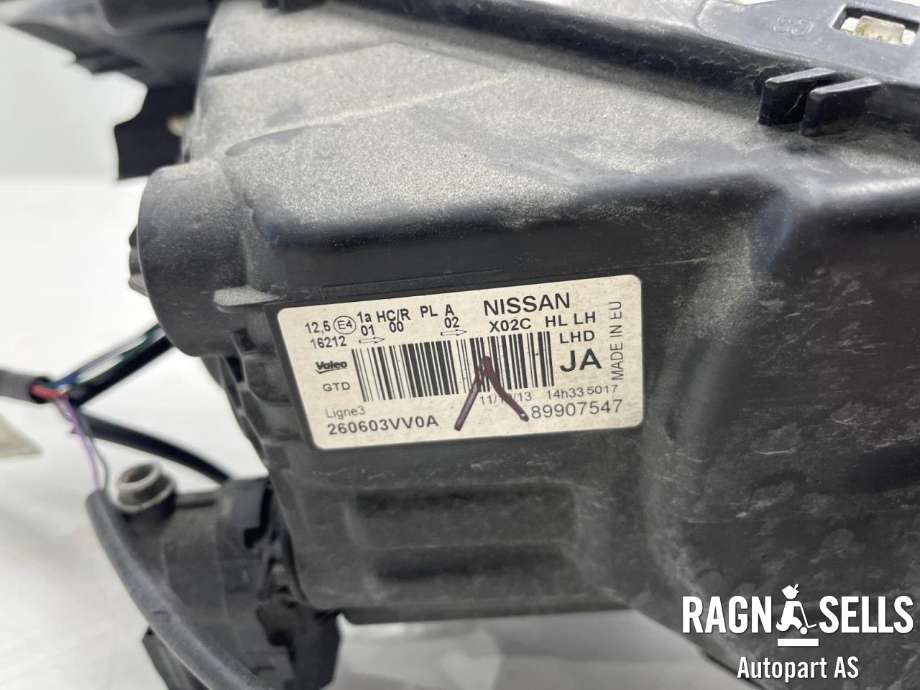 Frontlykt venstre halogen til Nissan Note 2013-2017 (Type II) (260603VV0A|)