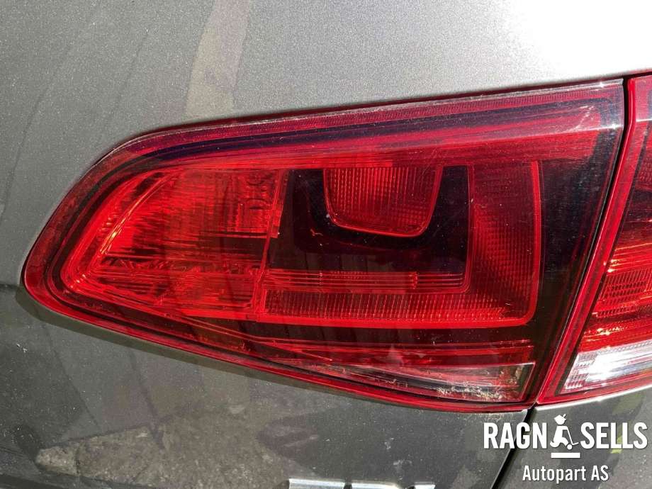 Baklykt høyre indre til VW Golf VII 2012-2017 (Fase 1) (5G0 945 094 AE|)