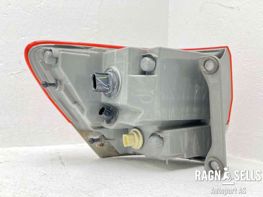 Baklykt høyre ytre til Jeep Grand Cherokee 2012-2020  (68110 000AD|P68110000AD|)