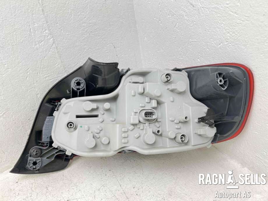 Baklykt venstre til BMW M2 2015-2021 (F87) (F87) (63 21 7 295 423|)