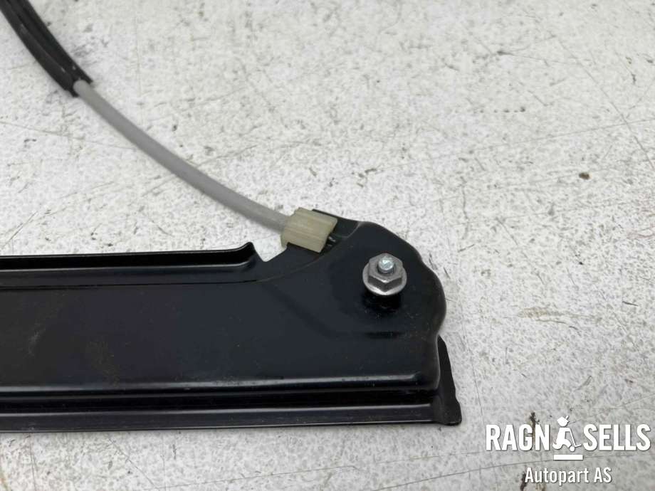 Ruteheis venstre foran til VW Crafter 2016-->> (Type II)  (7C0 837 461 A|8W0 959 802|)