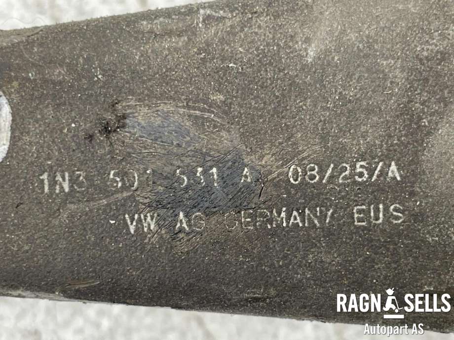 Bærebru høyre bak til VW ID.BUZZ 2022-->> (1N3 501 529 C|1N3501531|)