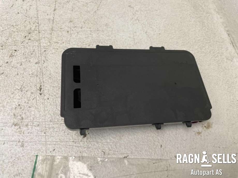 Dashbord trådløs mobillader til VW ID.7 2023-->>  (3P0 035 502 B|3P0 035 502|)