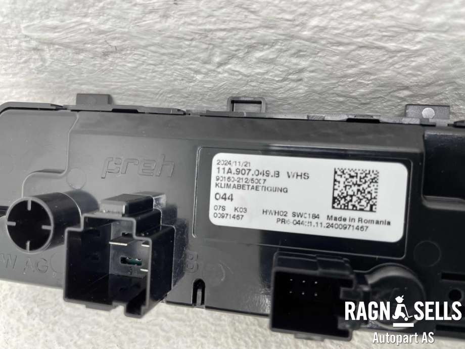 Varmeapparat betjening bak til VW ID.7 2023-->>  (11A 907 049 B|)