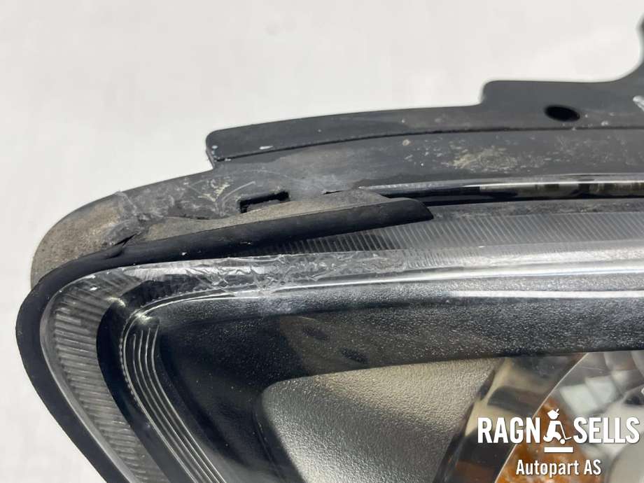 Frontlykt høyre halogen til Hyundai i30 2007-2012 (Type I) (921022R000|)
