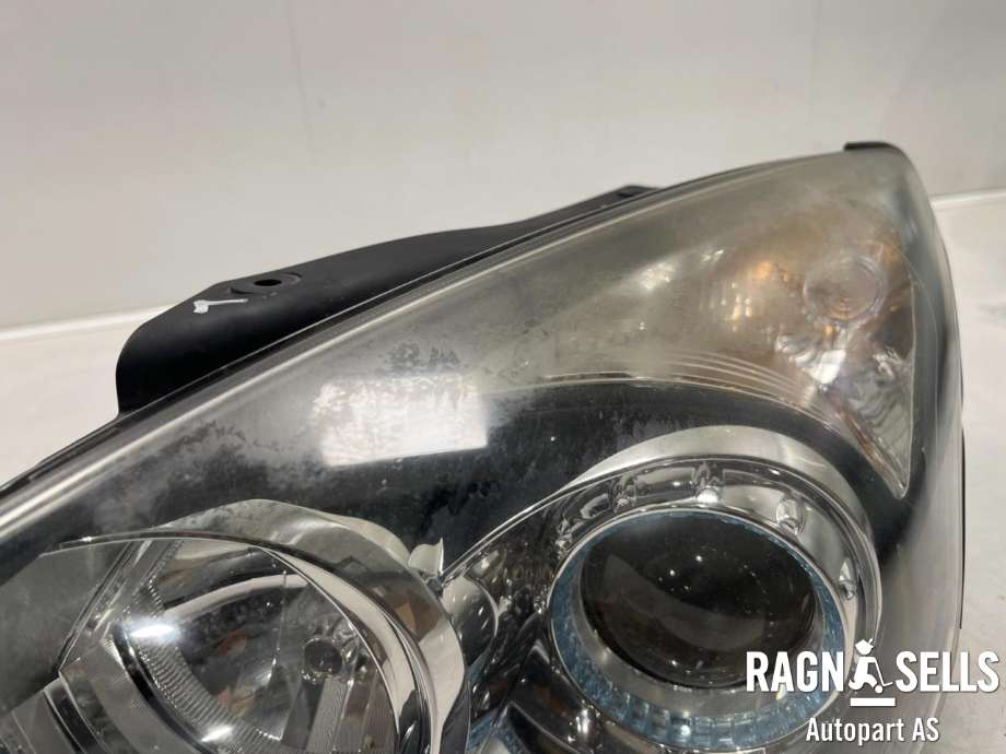 Frontlykt venstre halogen til Hyundai i30 2007-2012 (Type I) (921012R000|)