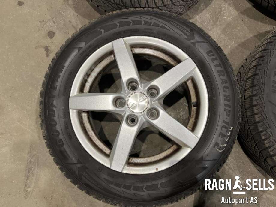 Dekk vinter piggfri til Saab 9-3 2003-2007 (Type II, Fase 1) (GOOD YEAR|5X110/ET41/65.1|195/65 R15|)