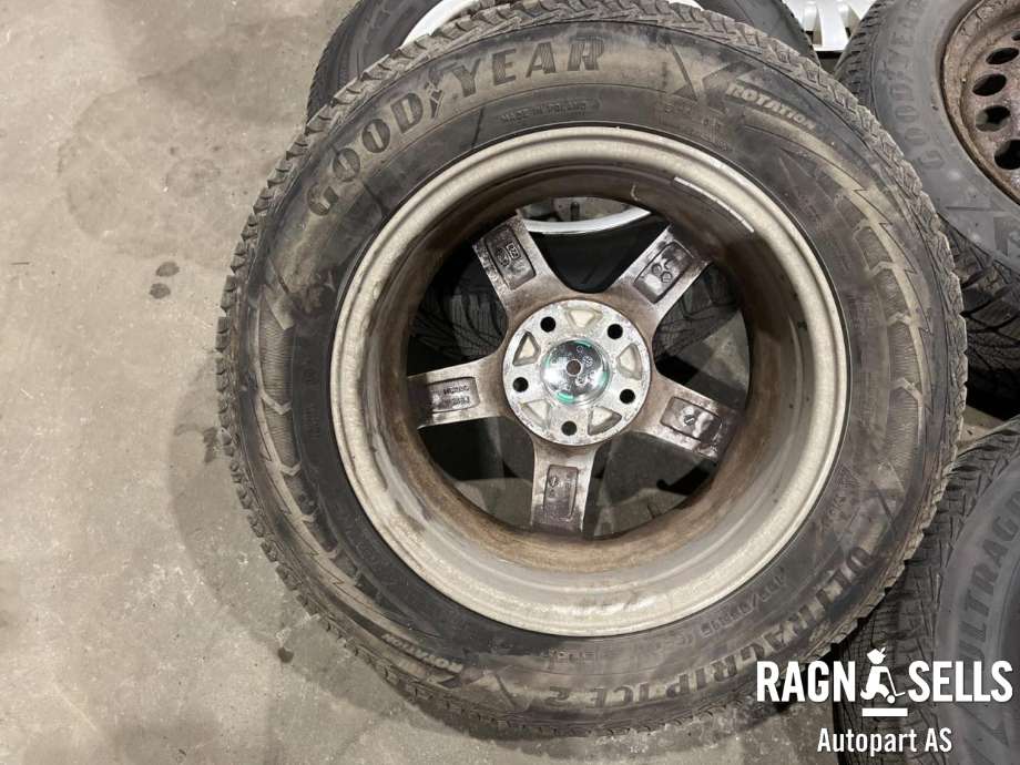 Dekk vinter piggfri til Saab 9-3 2003-2007 (Type II, Fase 1) (GOOD YEAR|5X110/ET41/65.1|195/65 R15|)