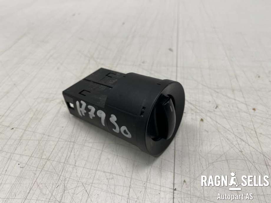 Bryter tåkelys til VW Polo 2005-2009 (Type IV, Fase 2)  (6R0 941 531 F|)