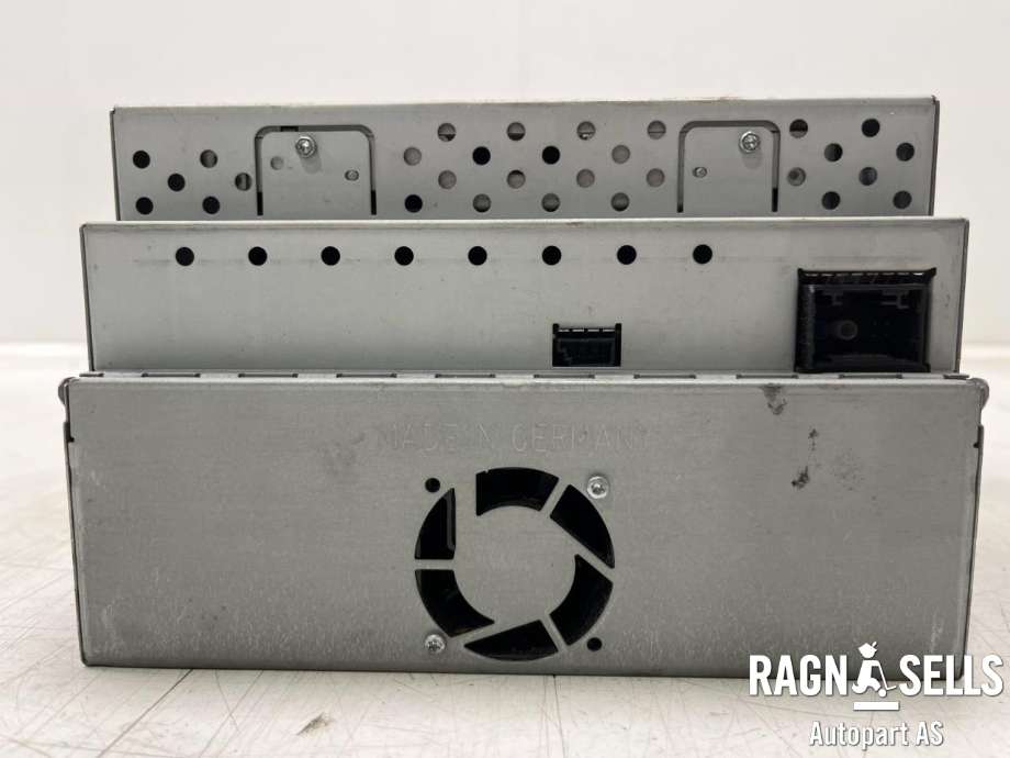 Bilstereo navigasjon til Mercedes E-Klasse 2002-2006 (Fase 1) (W211) (W211) (A 211 827 24 42||A 211 827 62 42|A 211 827 68 42|A 211 870 01 89)