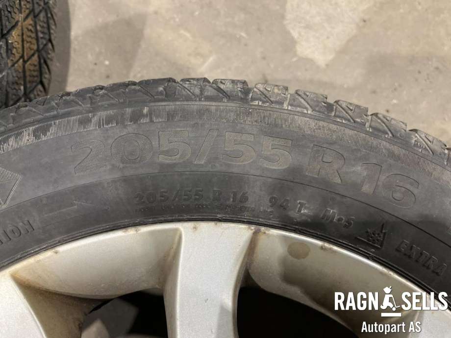 Hjulsett aluminium vinter til Hyundai i30 2007-2012 (Type I)  (5X114.3/ET47/67.1|205/55R16|)