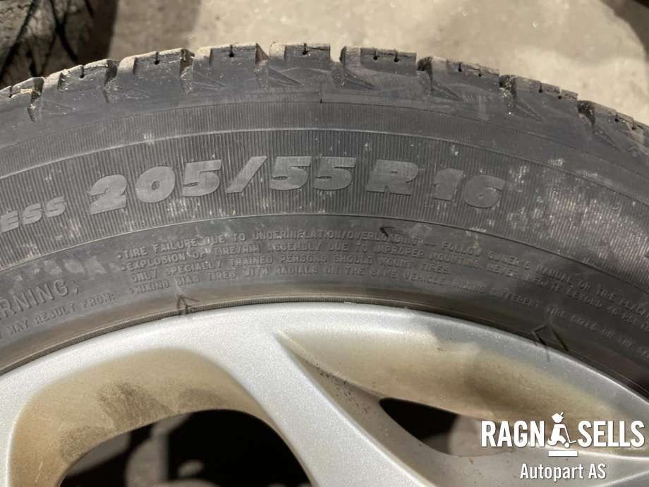 Hjulsett aluminium vinter til Ford Focus 2008-2010 (Type II, Fase 2)  (MICHELIN|5X108/ET52.5/63.4|205/55R16|)