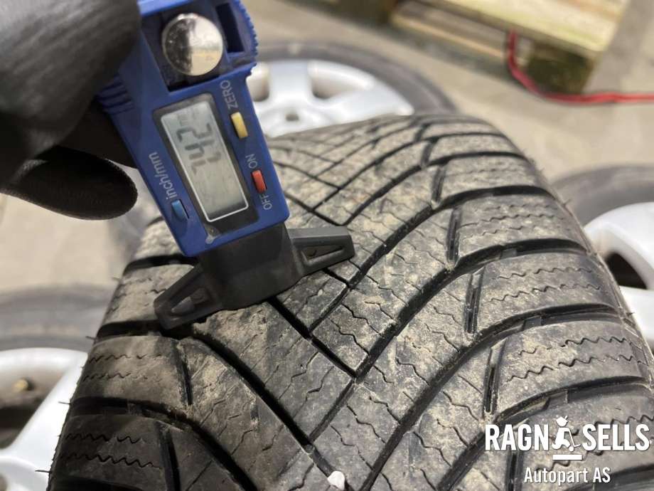 Hjulsett aluminium vinter til VW Golf V, Combi 2003-2008  (5X112/ET47/57.1|195/65R15|)