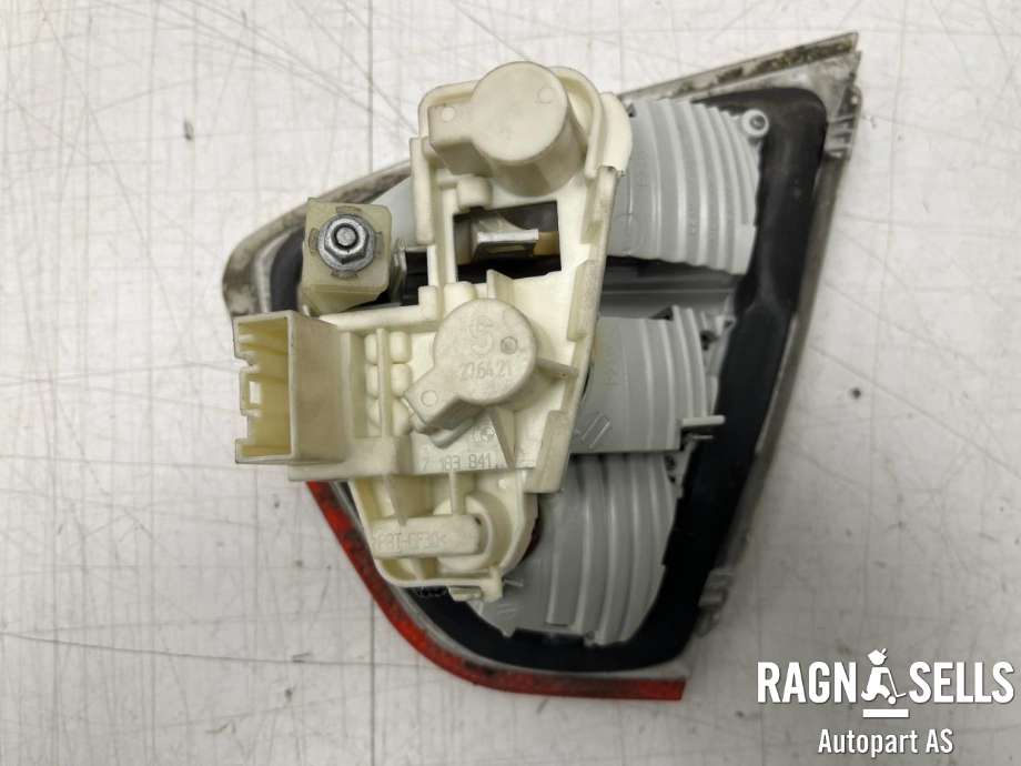 Baklykt venstre indre til BMW 3-Serie 2005-2011 (E90/E91/E92/E93) (E90/E91/E92/E93) (63 21 6 937 459|)
