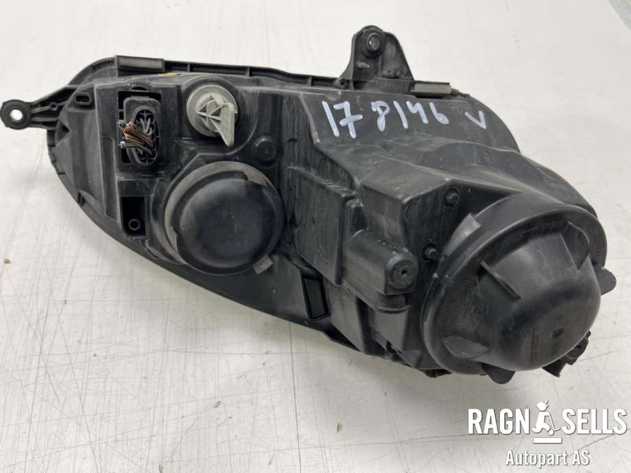 Frontlykt venstre halogen til VW Golf V, Combi 2003-2008  (1K6 941 029 P|)
