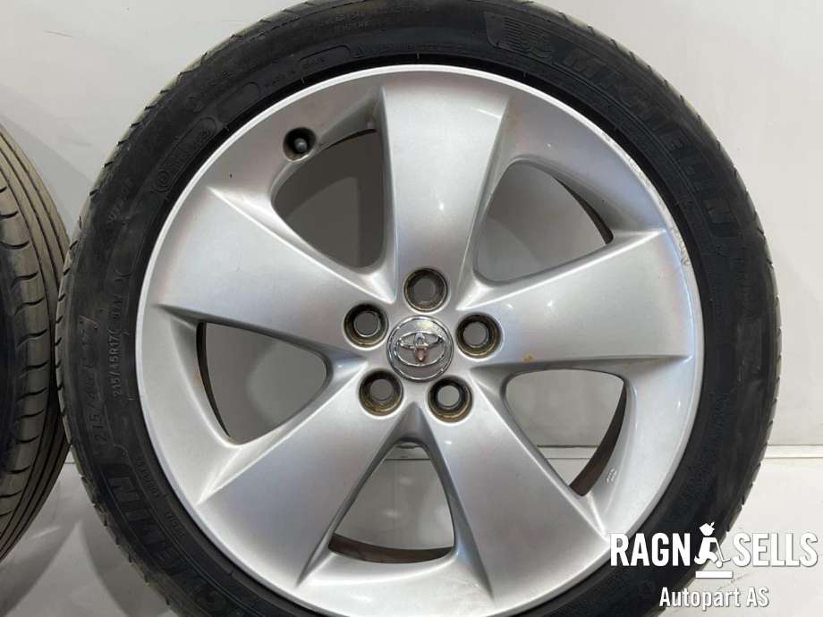 Felgsett aluminium til Toyota Prius 2009-2016 (Type III) (COMBI) (COMBI) (MICHELIN|5X100/ET50/54|1|215/45R17|7JX17)