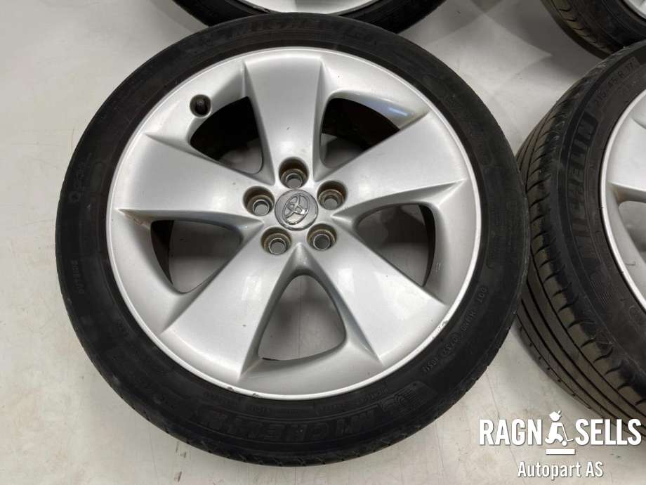 Felgsett aluminium til Toyota Prius 2009-2016 (Type III) (COMBI) (COMBI) (MICHELIN|5X100/ET50/54|1|215/45R17|7JX17)