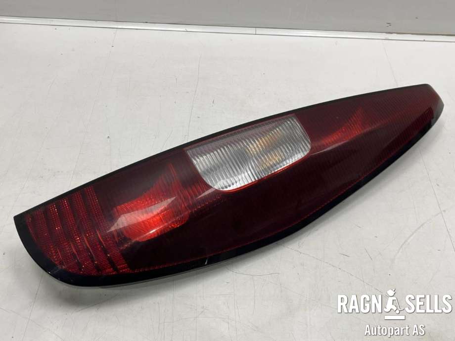 Baklykt høyre til Mitsubishi Colt 2004-2008 (Type VII, Fase 1) (8330A438|)