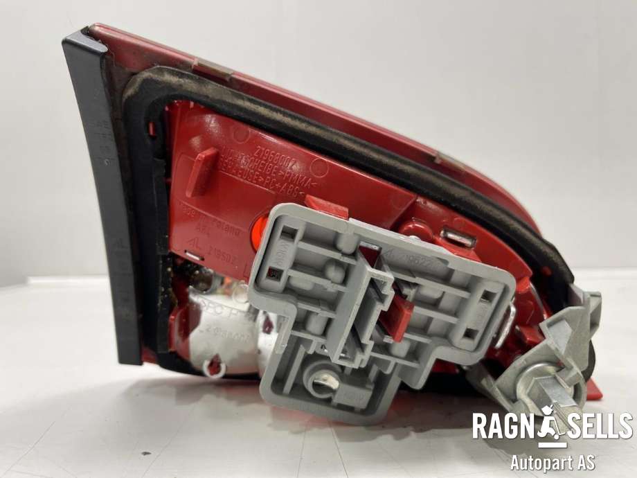 Baklykt høyre indre til Audi A4 2007-2014 (Type IV) (B8) (B8) (8K9 945 094|)