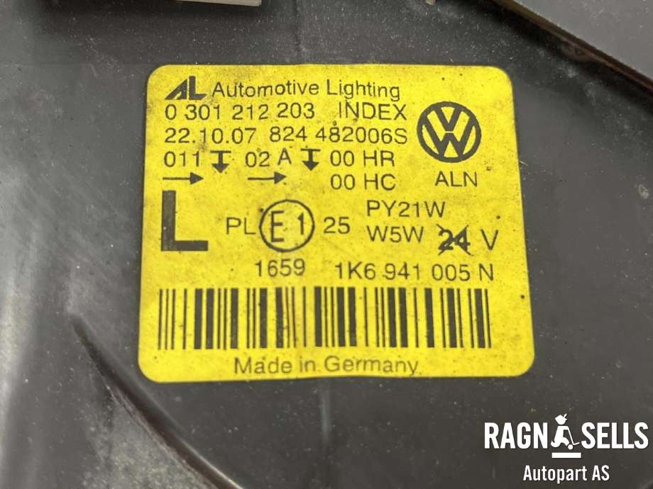 Frontlykt venstre halogen til VW Golf V, STV 2007-2010 (JETTA) (JETTA) (1K6 941 029 T|)