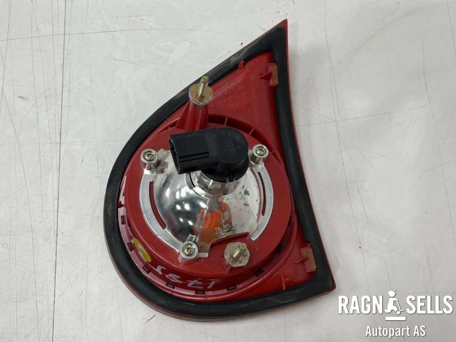 Baklykt venstre indre til VW Golf V, Combi 2003-2008  (1K6 945 093 E|)