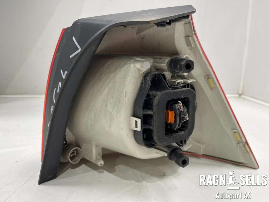 Baklykt venstre ytre til VW Golf V, Combi 2003-2008  (1K6 945 095 AA|)