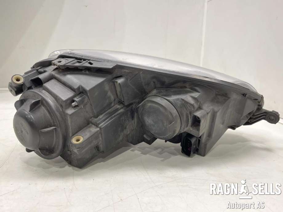 Frontlykt venstre halogen til VW Golf V, Combi 2003-2008 (1K6 941 005 C|1K6 941 029 C|)