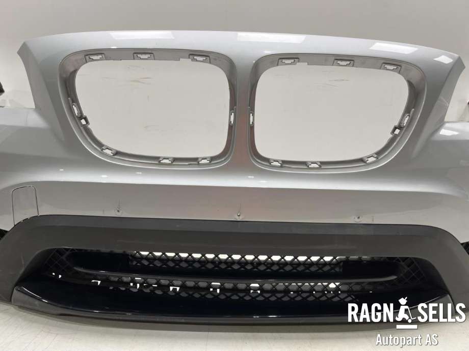 Støtfanger foran til BMW X1 2009-2015 (E84) (E84) (51 11 7 345 031|)
