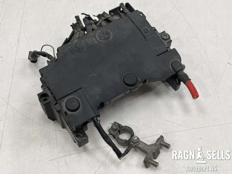 Sikringsboks til Volvo V40 2012-2019 (30659192|)