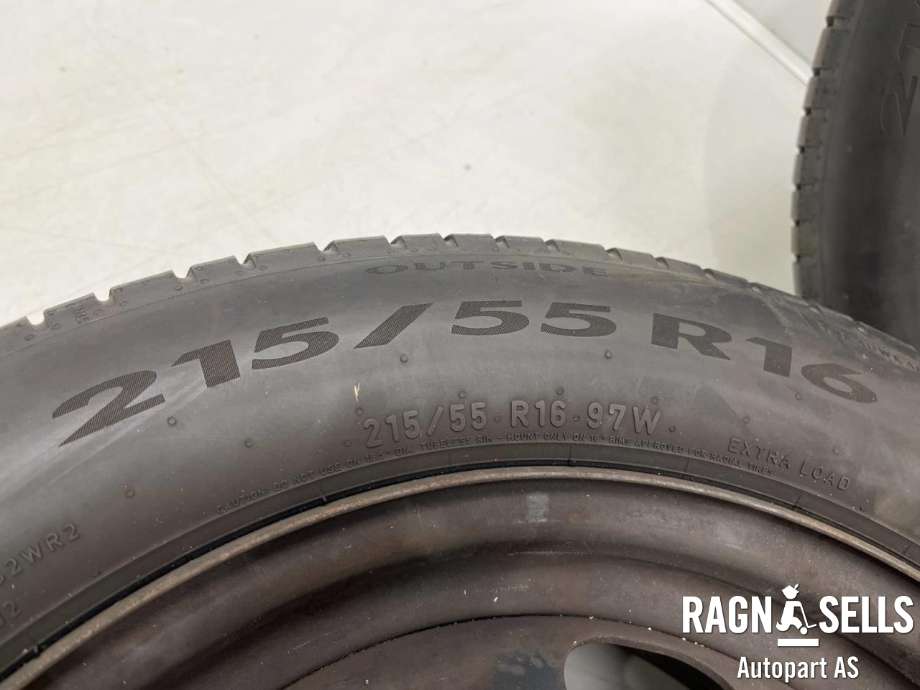Hjulsett stål sommer til Citroën C4, Picasso 2006-2013 (Type I) (PIRELLI|2160717|4X108/ET26/65|1|6|5J*16H2)
