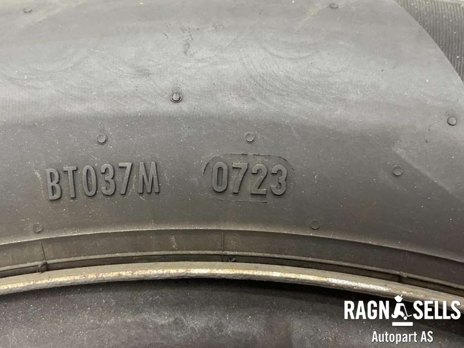 Hjulsett stål sommer til Citroën C4, Picasso 2006-2013 (Type I) (PIRELLI|2160717|4X108/ET26/65|1|6|5J*16H2)