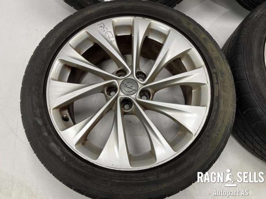 Hjulsett aluminium vinter til Opel Astra J 2010-2015  (TRACMAX|215/50R17 95V|5*105/ET44/56|6|17X7|5J)