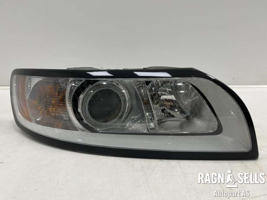 Frontlykt høyre halogen til Volvo S40, 2008-2012 (Type II, Fase 2) (31299584)